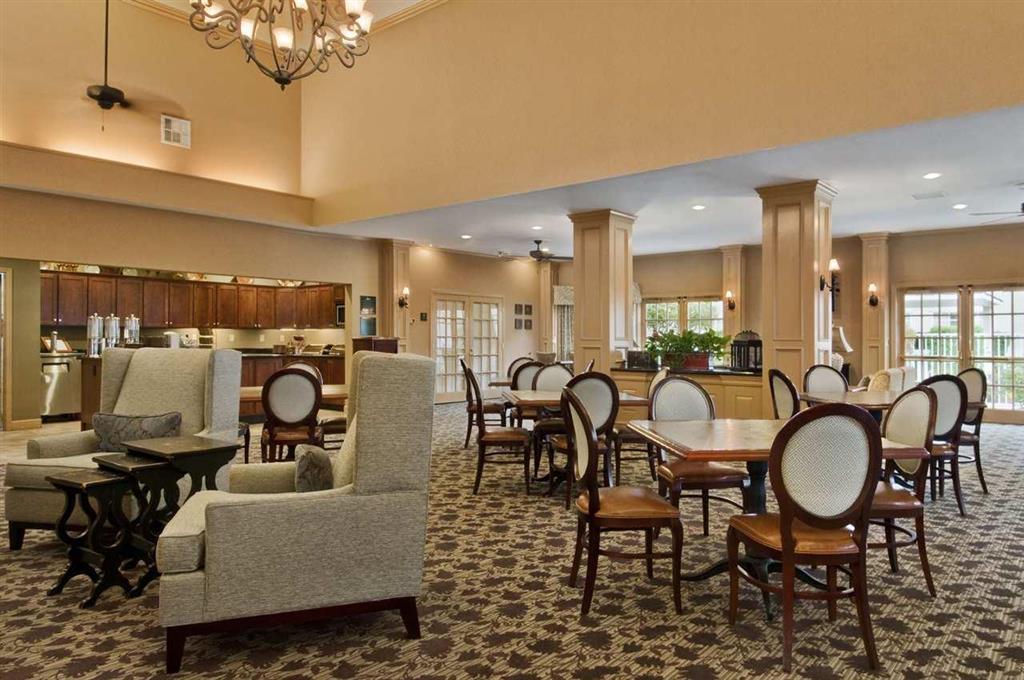 โฮมวูด สวีท ซีแอตเทิล ทาโคมา แอร์พอร์ต ทัควิลา Hotel ร้านอาหาร รูปภาพ